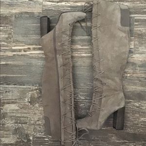 VINCE CAMUTO OVER KNEE BOOT